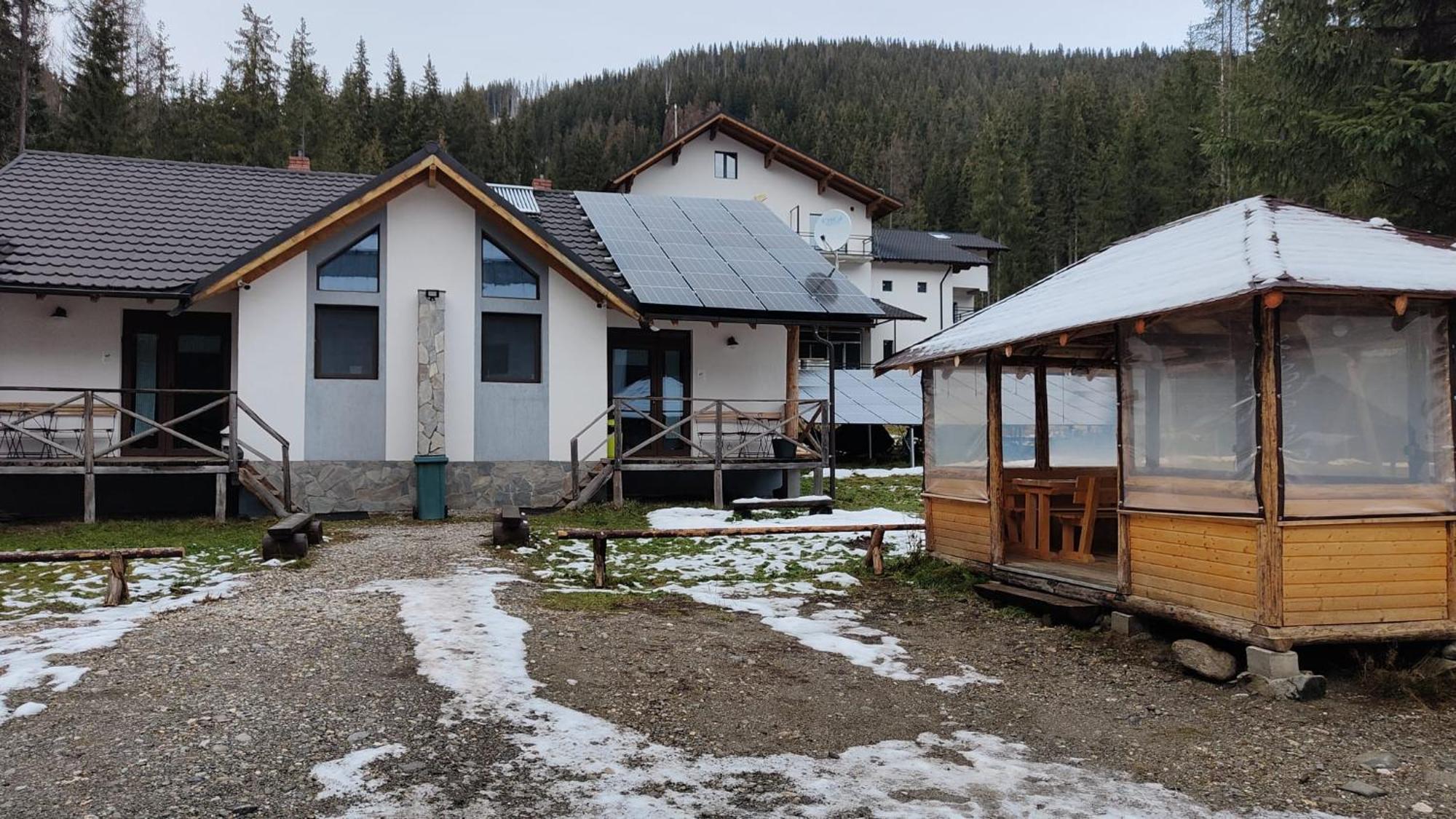 Complex Transalpina Lac Войняса Экстерьер фото
