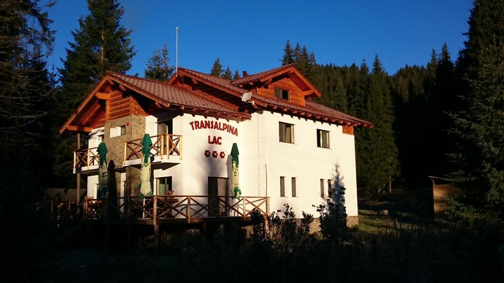 Complex Transalpina Lac Войняса Экстерьер фото